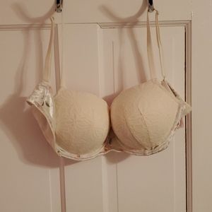 VS lace and crushed velvet bra